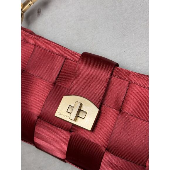 Harveys Seatbelt RARE Maroon Red Carriage Baguette Handbag - Picture 2 of 16